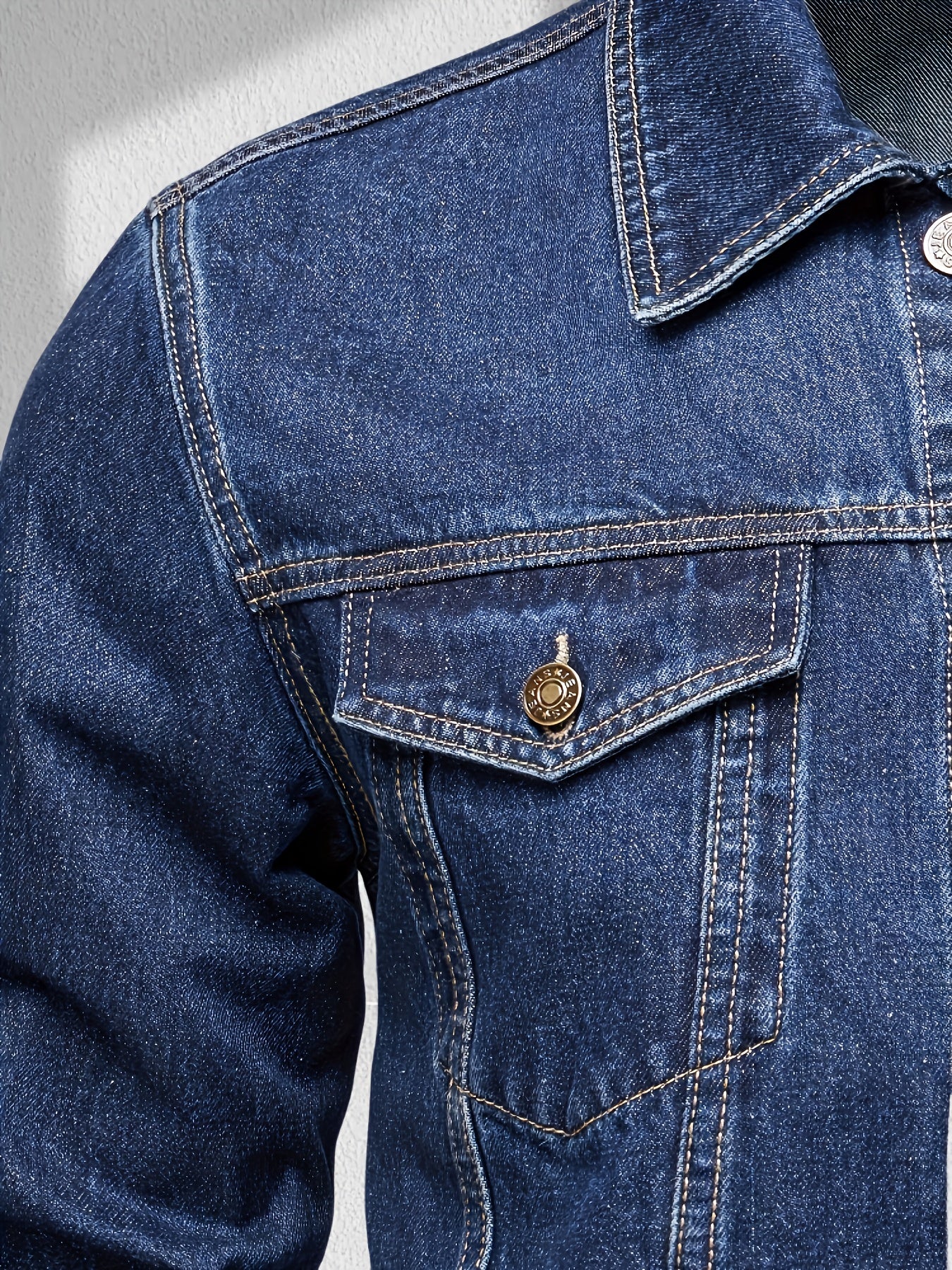 Mens Casual Denim Jacket With Lapel And Multiple Pockets