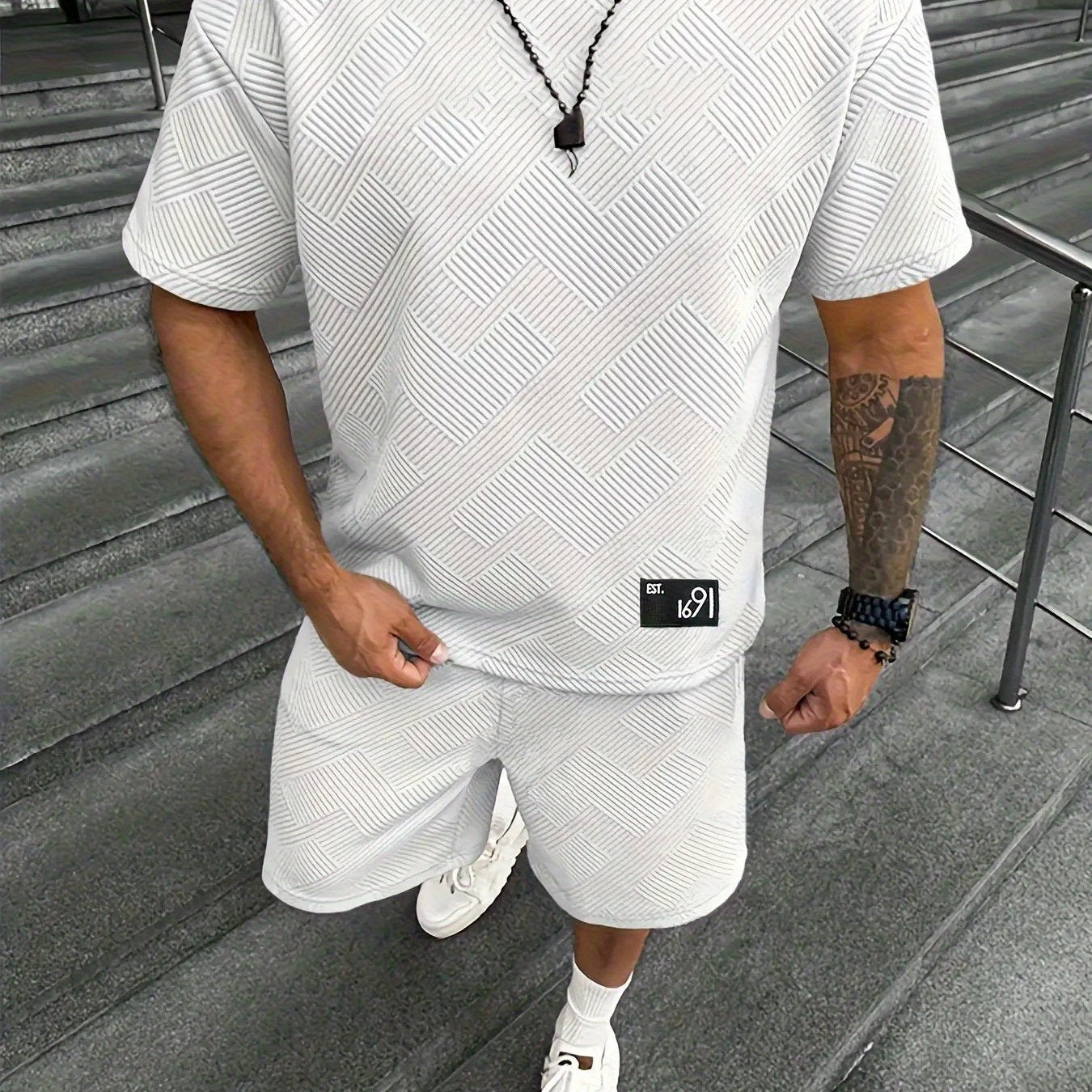 Xingfan OBM Men's Trendy Crew Neck T Shirt Two-Piece Set