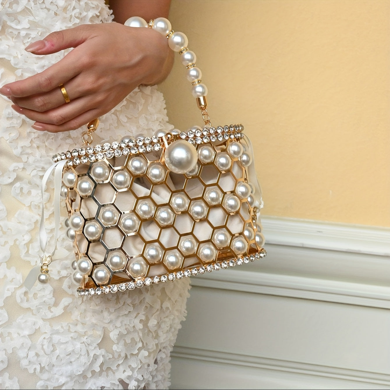 Neulry Metallic Crossbody Bag For Women With Chain Strap