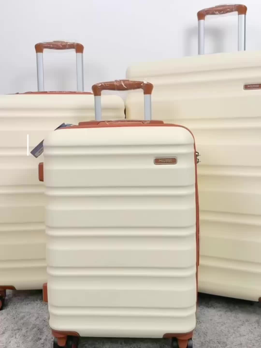 Miusse 3 Hard Shell Luggage Set With TSA Lock 360 Wheels
