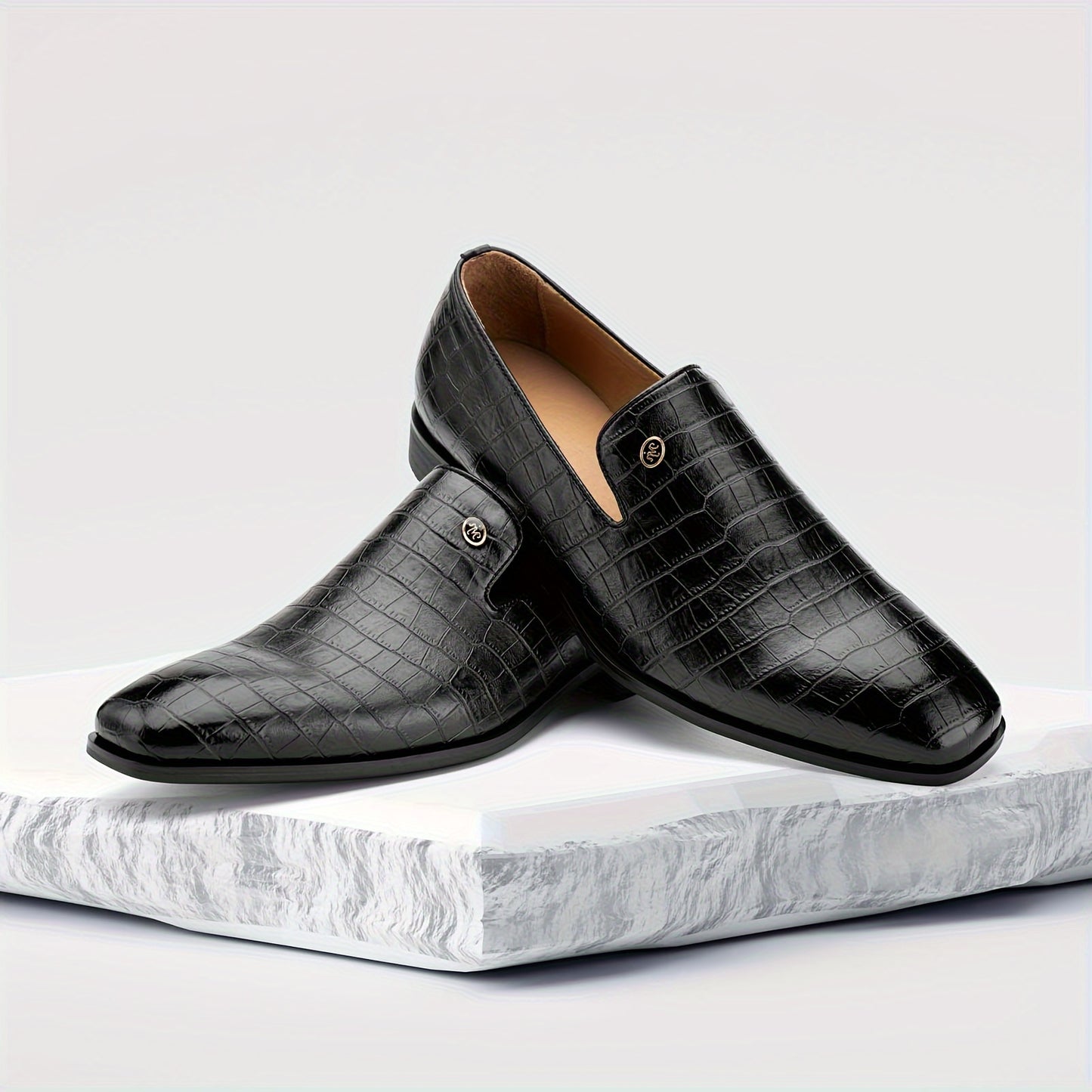 Slip On Loafers With Crocodile Pattern And PU TPR Sole