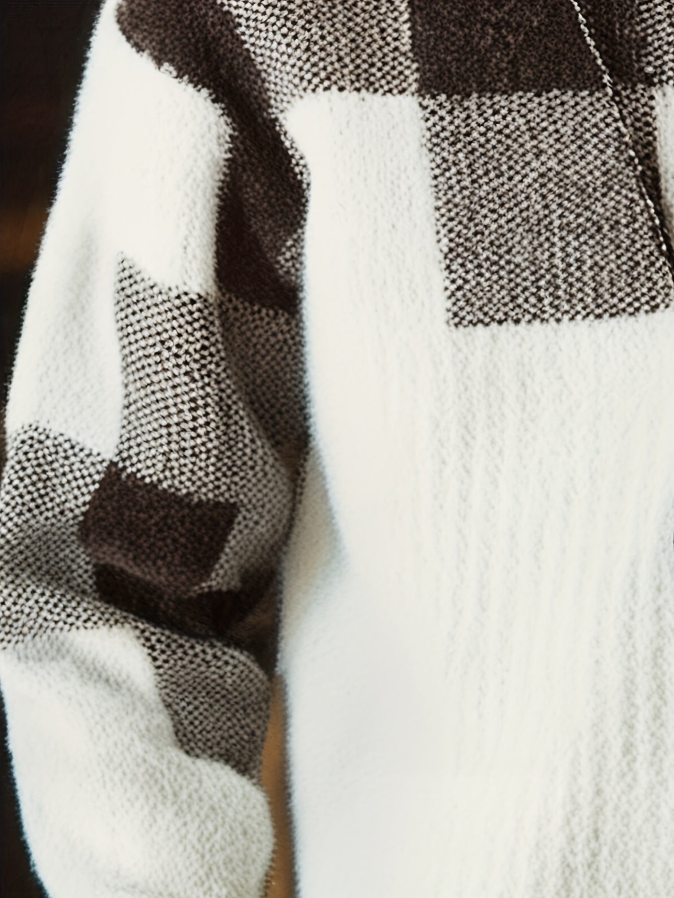 Men's Slim Fit Winter Plaid Sweater Warm Knit Round Neck