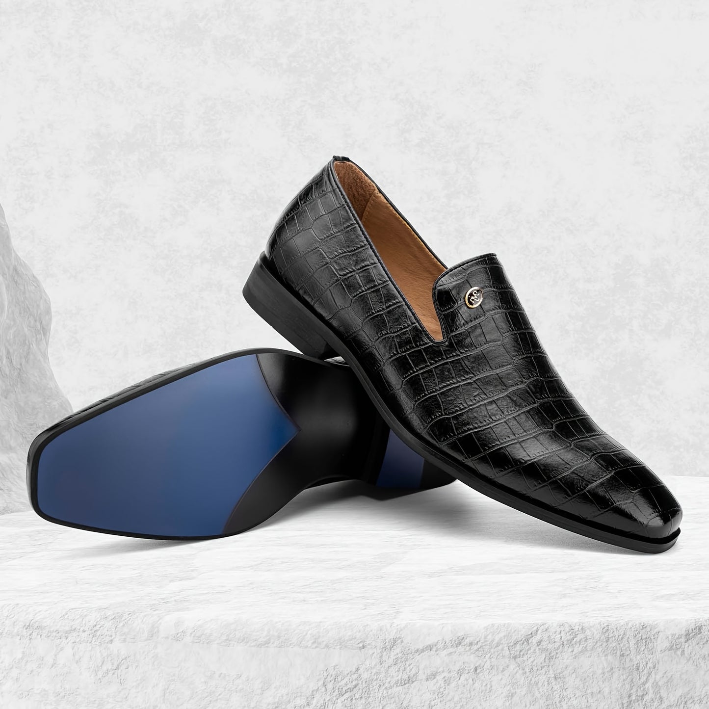 Slip On Loafers With Crocodile Pattern And PU TPR Sole