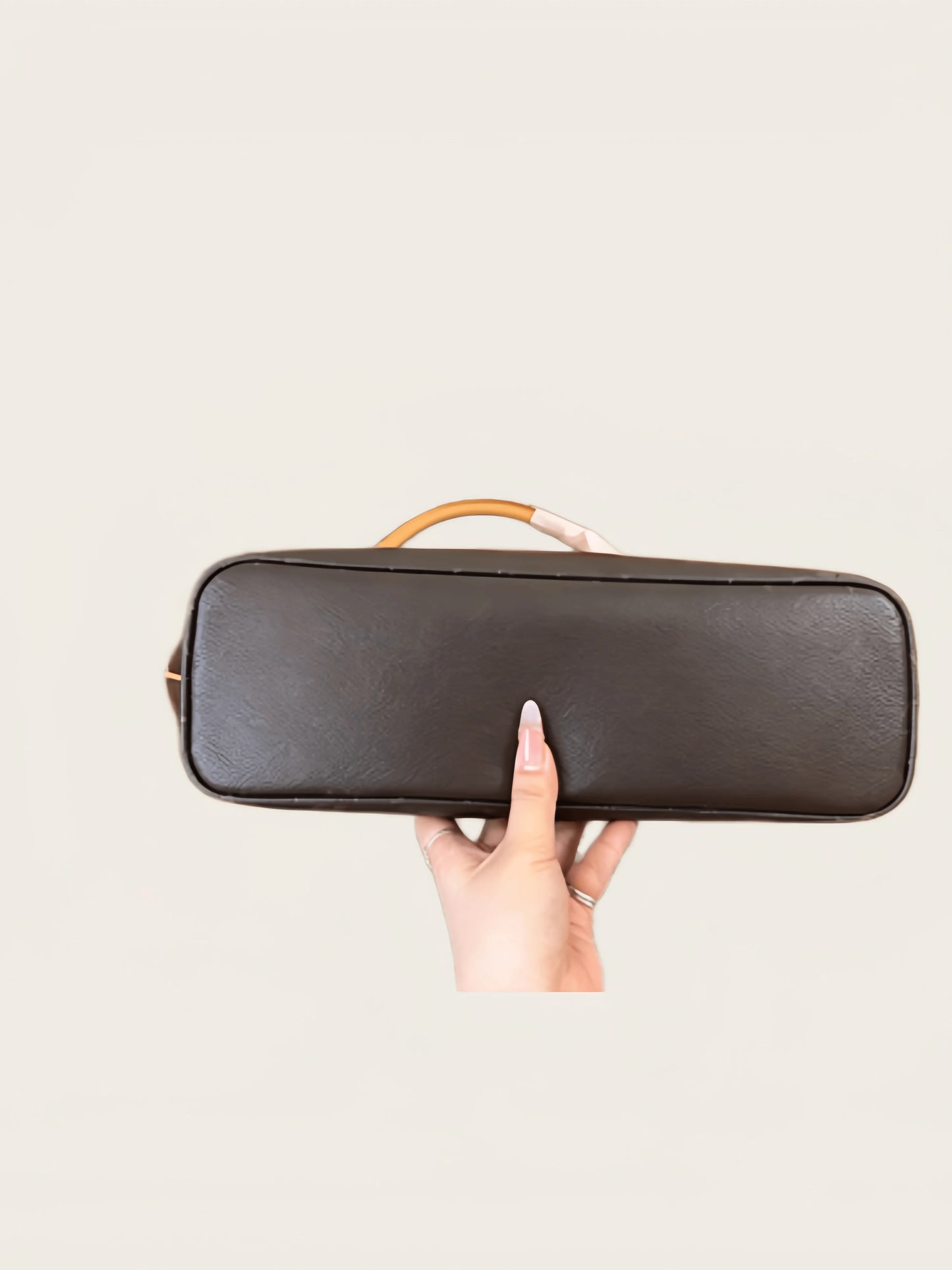 2026 Woman Shoulder Bag New Fashion Oversized Magnetic Buckle Shoulder Bag