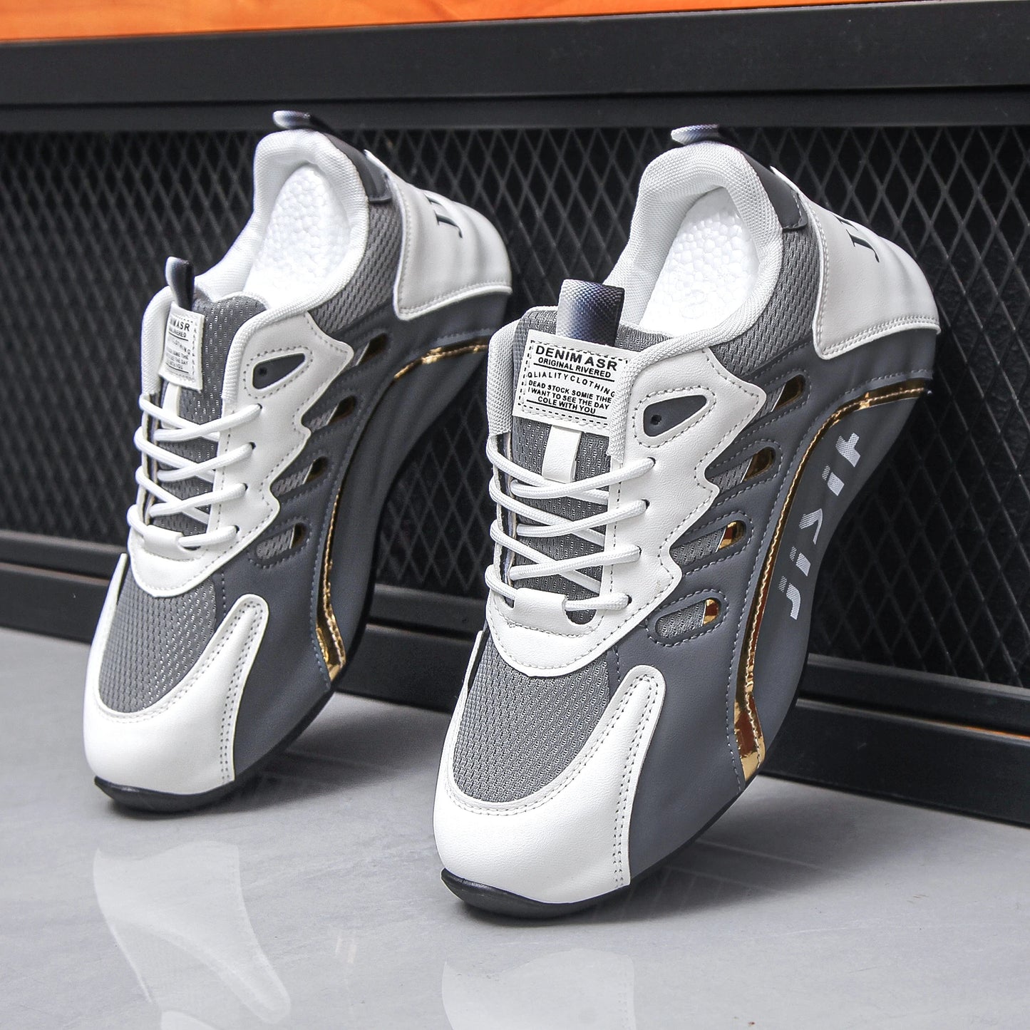 Men's Casual Anti Slip Lace Up Shoes For Sports Comfort
