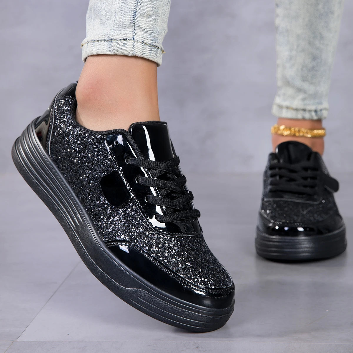 Women Glitter Platform Sneakers Lace Up Metallic Patent Leather Sole