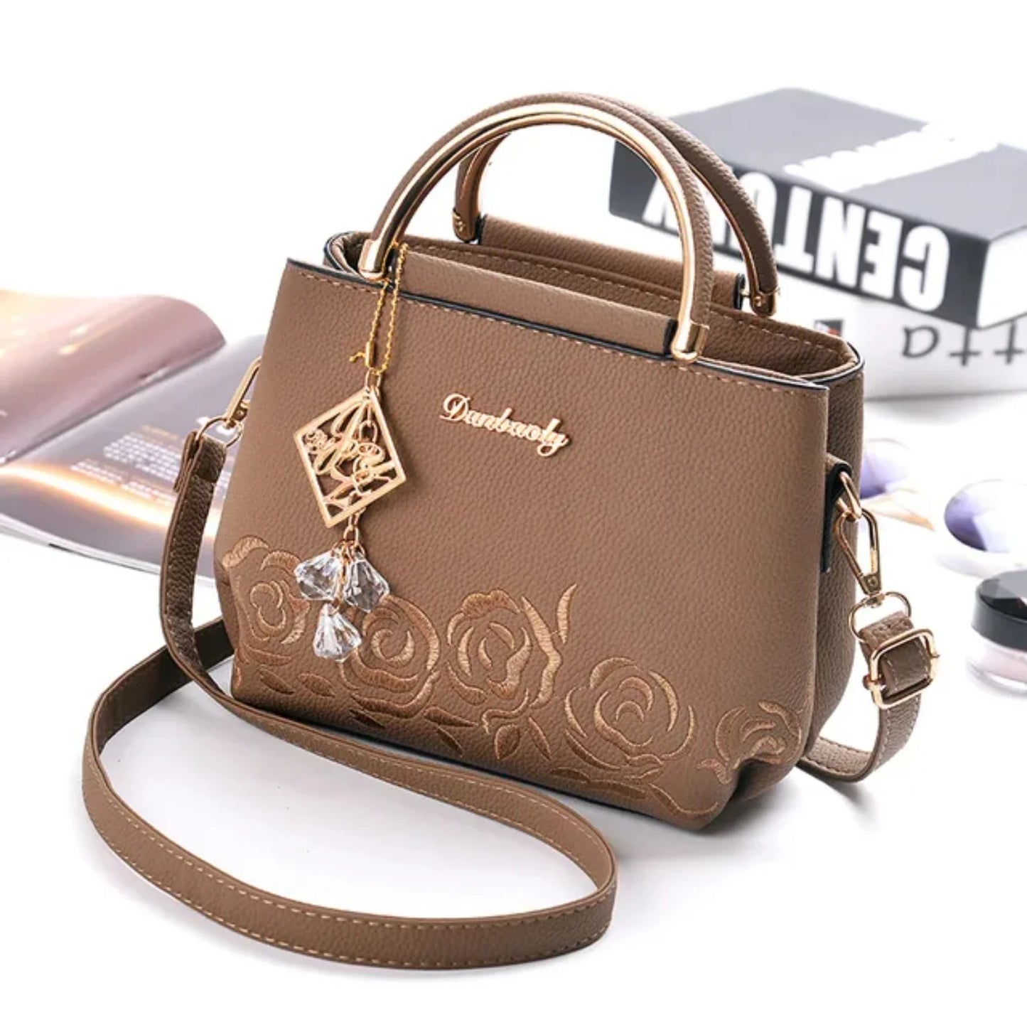 Hign-concerned Embroidery PU Leather Designer Shoulder Bag