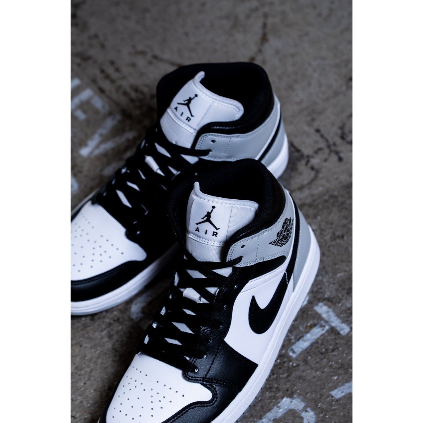 Nike Air Jordan 1 Mid Barons Mens Casual Sneaker Limited