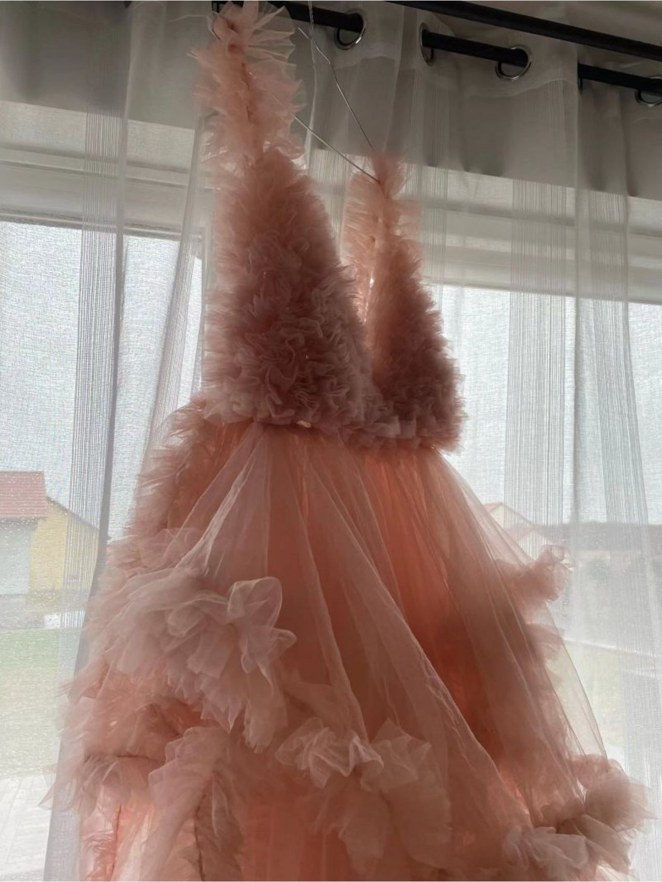 Maternity Ruffled Tulle Maxi Dress With V Neck Flowy Skirt