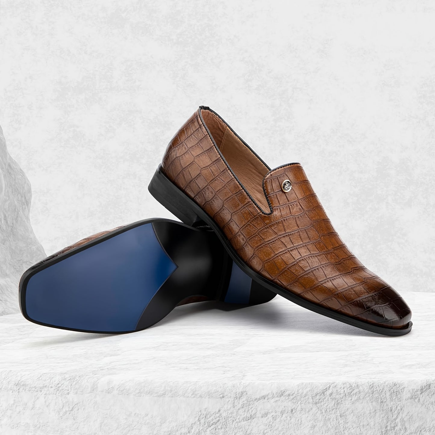 Slip On Loafers With Crocodile Pattern And PU TPR Sole